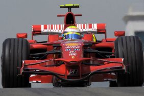 Ferrari'de beklenen oluyor