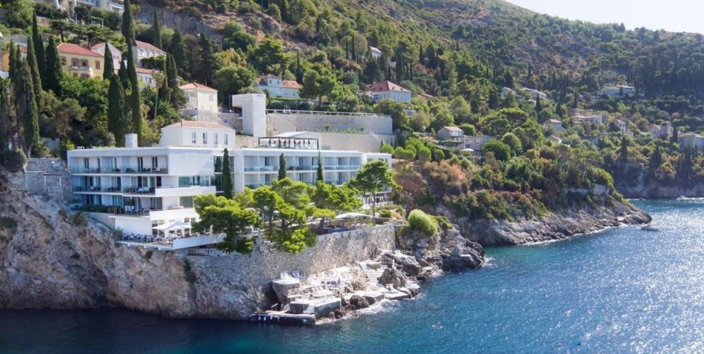 Ferit Şahenk, Hırvatistan’daki ünlü oteli Villa Dubrovnik’i devretti.
