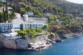 Ferit Şahenk, Hırvatistan’daki ünlü oteli Villa Dubrovnik’i devretti.