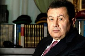 Mehmet Emin Karamehmet, Pamukspor'u Altınhas Holding'e devrediyor