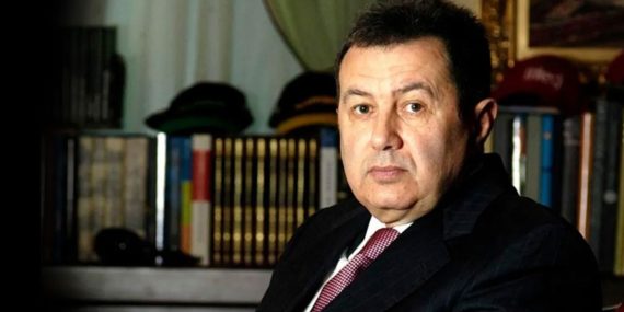 Mehmet Emin Karamehmet, Pamukspor’u Altınhas Holding’e devrediyor