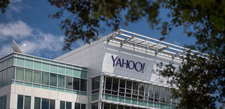 Yahoo Twitter’ın Mi Oluyor?