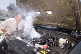 Araç Motorunun Hararet Yapması Durumunda Yapılması Gerekenler Nelerdir? 4 Araç Motorunun Hararet Yapması Durumunda Yapılması Gerekenler Nelerdir?