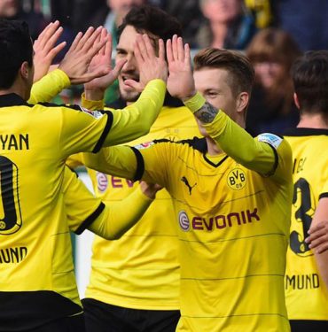 Borussia Dortmund Derbide de Güldü!