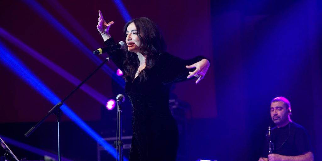 Öykü Gürman’dan Muhteşem Konser!