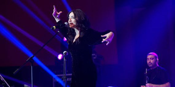 Öykü Gürman’dan Muhteşem Konser!
