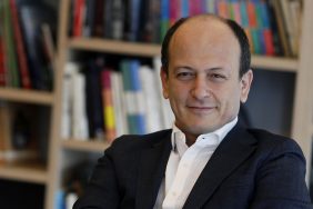Akbank'tan Metaverse ve Elektrikli Araç yatırımlarına özel fon 14 Akbank'tan Metaverse ve Elektrikli Araç yatırımlarına özel fon