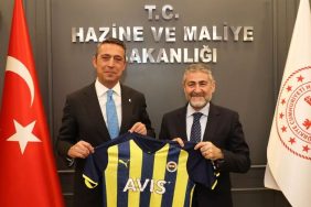 ali-koc-bakan-nebati-ile-gorustu