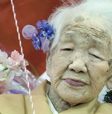 Dünyanın en yaşlı insanı Japon Kane Tanaka, 119 yaşında öldü. 9 Dünyanın en yaşlı insanı Japon Kane Tanaka, 119 yaşında öldü.