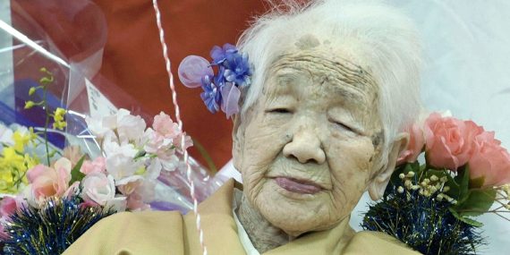 Dünyanın en yaşlı insanı Japon Kane Tanaka, 119 yaşında öldü.