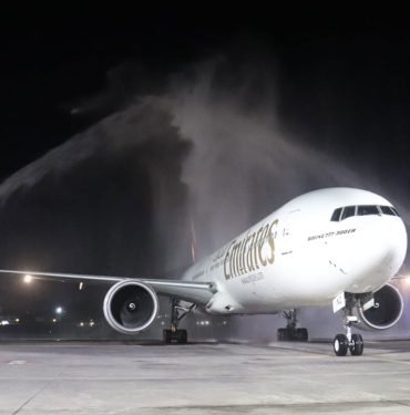 Emirates Bali’ye iniş yaptı! 8 Emirates Bali’ye iniş yaptı!
