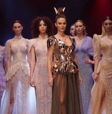 İranlı tasarımcıdan Türkiye'de ilk defile 3 İranlı tasarımcıdan Türkiye'de ilk defile