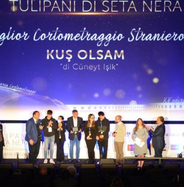 "Kuş Olsam" filmine İtalya'dan ödül 4 "Kuş Olsam" filmine İtalya'dan ödül
