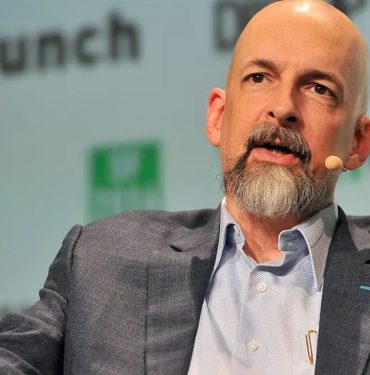 Metaverse Kelimesini Bulan Popüler Yazar Neal Stephenson İlk NFT’sini Aldı 9 Metaverse Kelimesini Bulan Popüler Yazar İlk NFT’sini Aldı