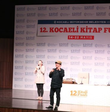 Okan Bayülgen: Z Kuşağı Londra'da itaat etmeye razı 10 Okan Bayülgen: Z Kuşağı Londra'da itaat etmeye razı
