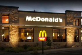 Rus iş insanı, ülkedeki tüm McDonald's şubelerini satın aldı; yeni isimle açacak 6 rus-is-insani-ulkedeki-tum-mcdonalds-subelerini-satin-aldi-yeni-isimle-acacak-DSOJKvrN.jpg