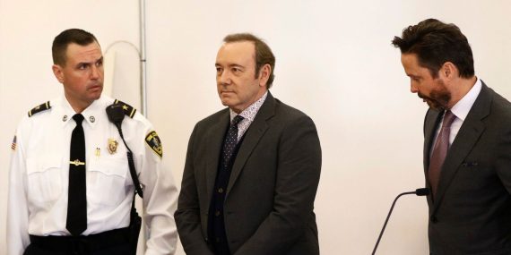 Oscar’lı Ünlü aktör Kevin Spacey hakkında 3 erkeğe cinsel saldırı suçlaması