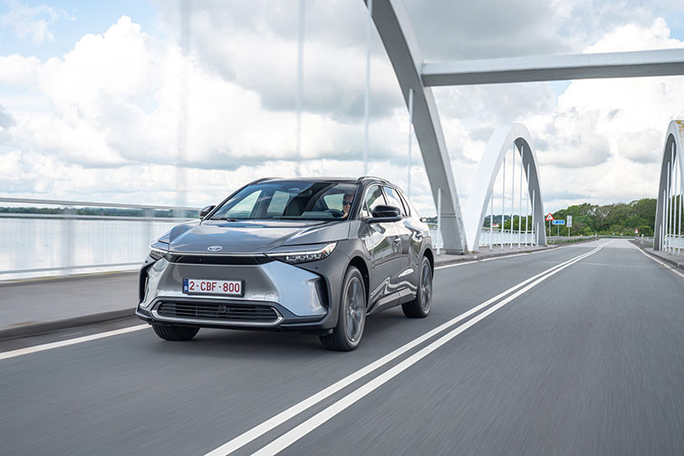 Toyota'dan tam elektrikli dünyasına iddialı bir model bZ4X 1 Toyota bZ4X
