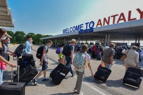 Antalya’da turist rekoru: Listenin başında Almanlar var