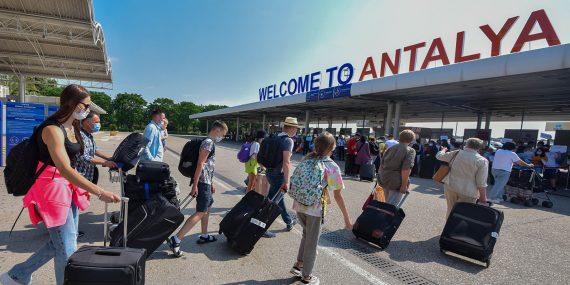 Antalya’da turist rekoru: Listenin başında Almanlar var
