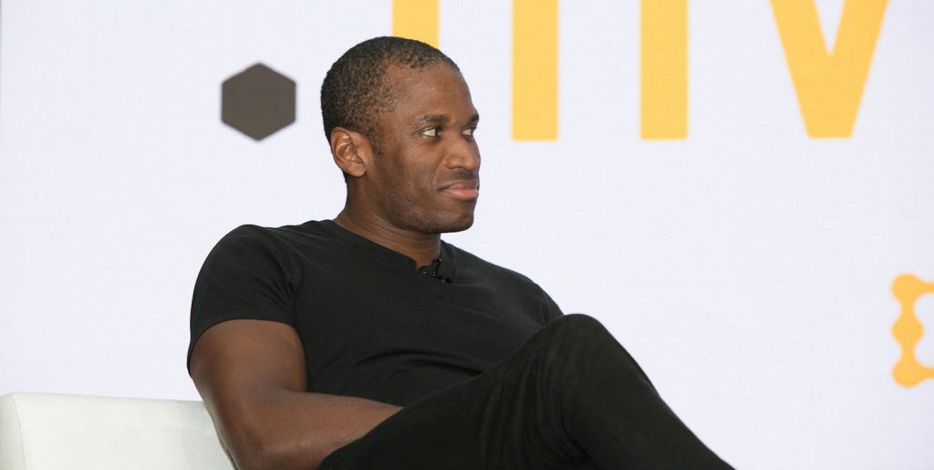 Arthur Hayes: “Bitcoin Hali Hazırda Dip Yaptı Ancak Hızlı İyileşme Beklemeyin”