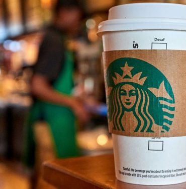 Starbucks’tan kendi bardağını getirenlere özel ayrıcalıklar 2 Starbucks’tan kendi bardağını getirenlere özel ayrıcalıklar