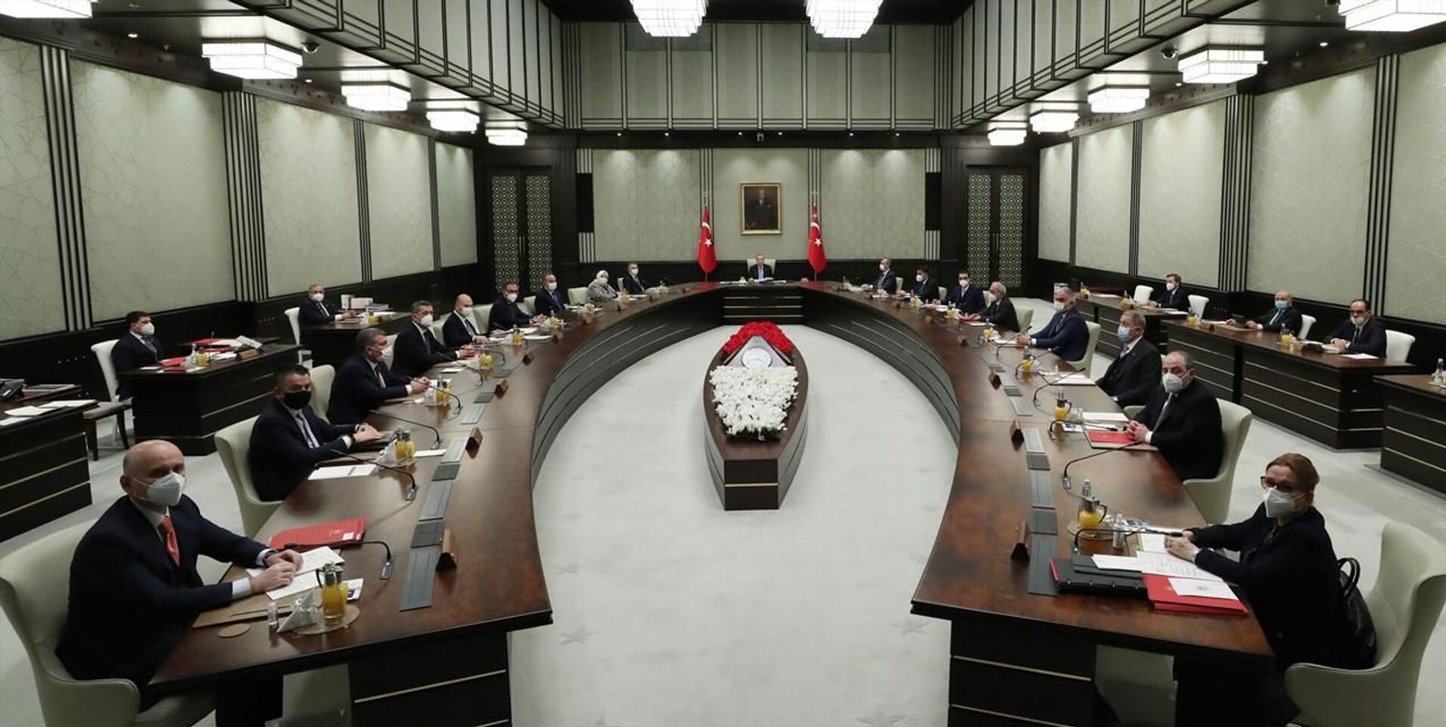 Gözler Kabine'de: Masada kredi borçları var 2 Gözler Kabine'de: Masada kredi borçları var