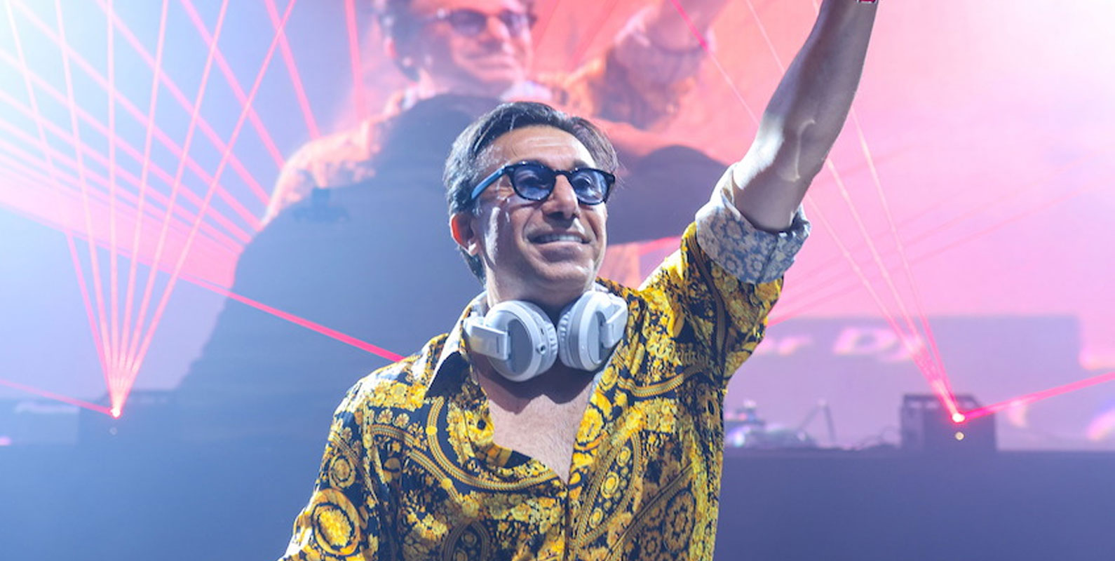 Mr. Dosso Dossi'den Ağrı Dağı eteklerinde müzik şöleni 1 Mr. Dosso Dossi'den Ağrı Dağı eteklerinde müzik şöleni