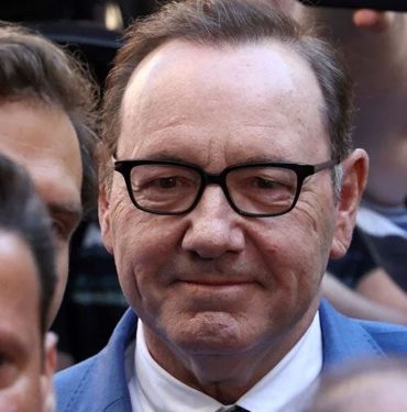 Kevin Spacey, Londra'da hakim karşısına çıktı