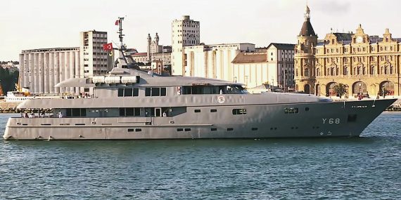Cumhurbaşkanlığı yatı Yakamoz boğaz turunda