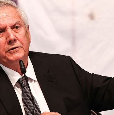 Aziz Yıldırım kimlerden şikayetçi oldu? 9 Aziz Yıldırım kimlerden şikayetçi oldu?