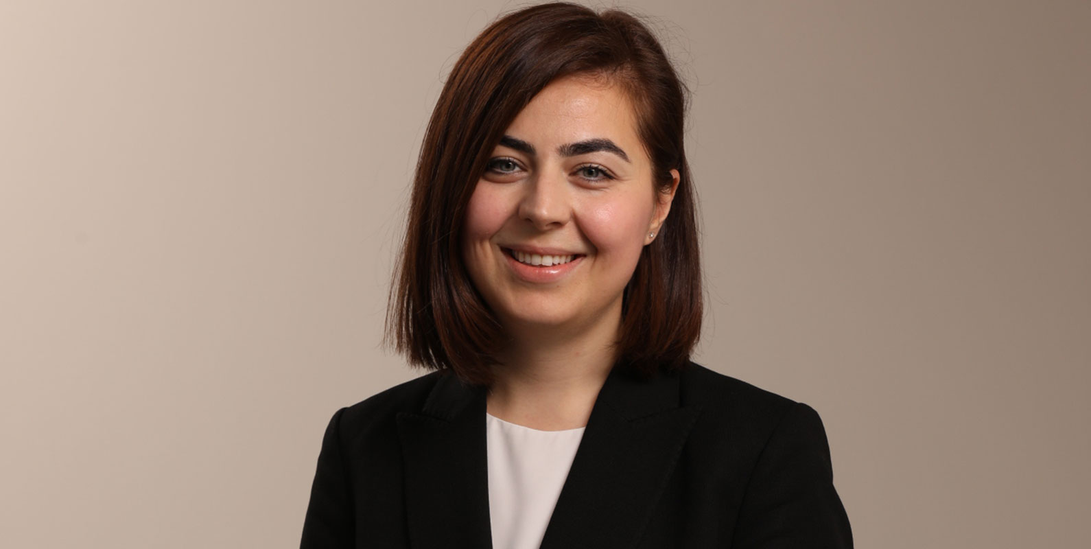 Sigorta sektöründe lider transferi 2 Esra Öge