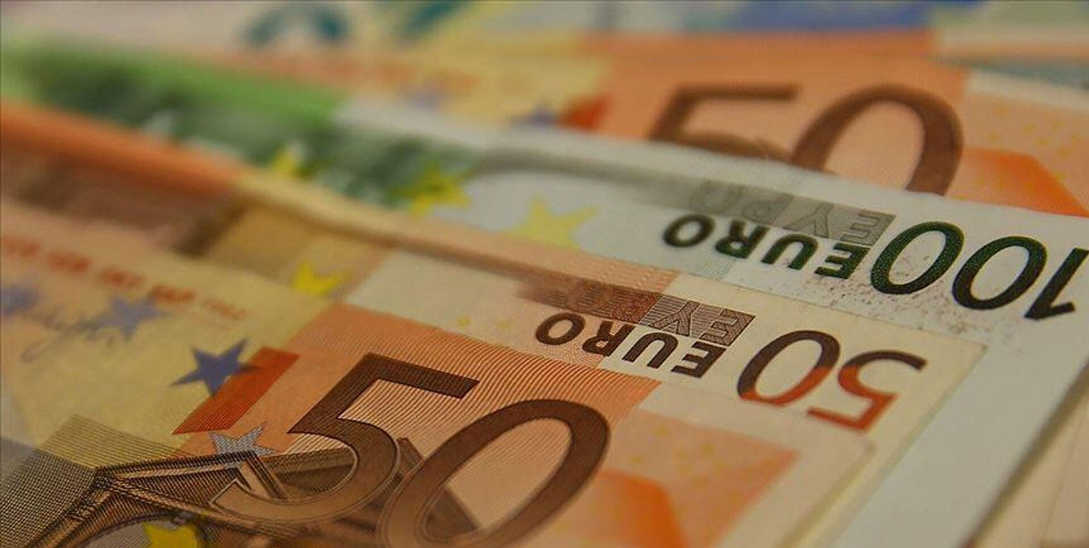 Fransa: Ruslara ait yaklaşık 1.2 milyar euro değerinde mal varlığını dondurduk 2 Fransa: Ruslara ait yaklaşık 1.2 milyar euro değerinde mal varlığını dondurduk