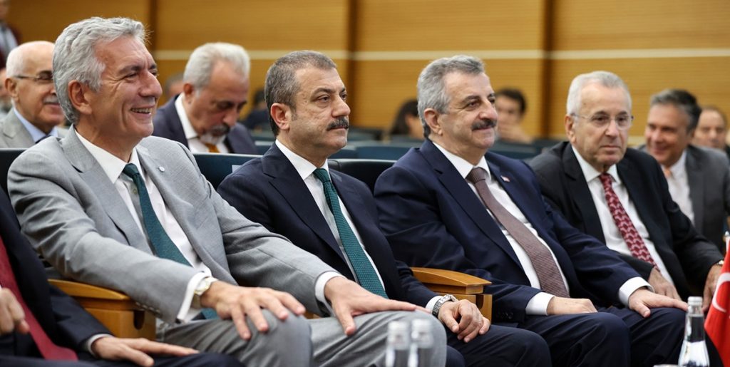 İş dünyasından kredi isyanı: Eximbank da kredi musluklarını çok kıstı