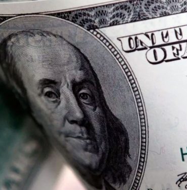 Şirketler dolar satıp kredi kapatıyor! 3 Şirketler dolar satıp kredi kapatıyor!