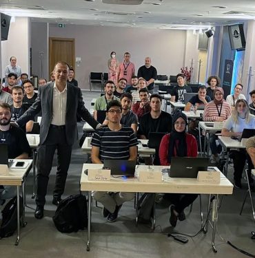 Türk Telekom "3. Siber Güvenlik Kampı"nı tamamladı 10 Türk Telekom "3. Siber Güvenlik Kampı"nı tamamladı