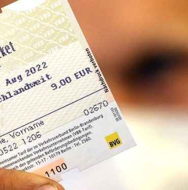 Almanya’da 9 euroluk toplu taşıma bileti uygulaması sona erdi 4 Almanya’da 9 euroluk toplu taşıma bileti uygulaması sona erdi