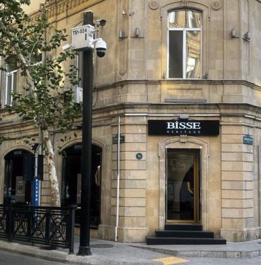 Bisse yeni konsepti ile Azerbaycan da hizmet vermeye başladı 7 Bisse Azerbaycan mağazası dış görünümü