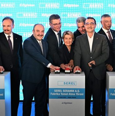 Elginkan Topluluğu’ndan Bilecik’e 320 milyon Euroluk yatırım 4 Serel Seramik A.Ş temel atma töreni