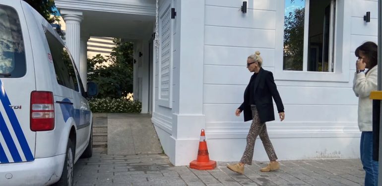 Ev hapsi kaldırılan Gülşen, karakola giderek imza attı 1 Gülşen