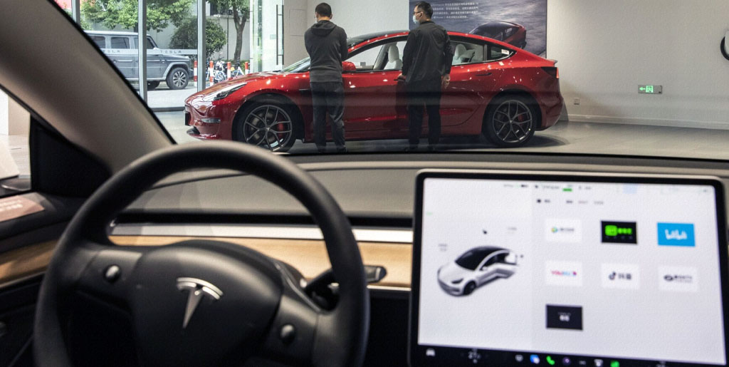 Tesla Otomobil
