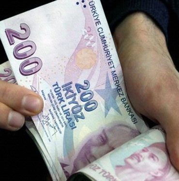 DİSK asgari ücret talebini açıkladı 3 Türk lirası asgari ücret