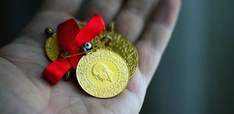Gram altın haftaya rekorla başladı. 1 Altın