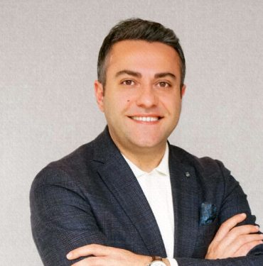 Mükellef’te Kenan Açıkelli dönemi 8 Kenan Açıkelli