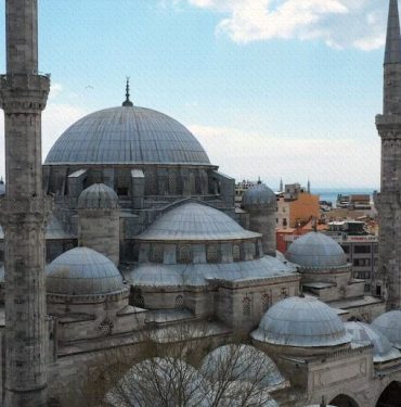 İBB Miras ile tarihi camiler Ramazan’a hazır 9 İBB Miras ile tarihi camiler Ramazan’a hazır