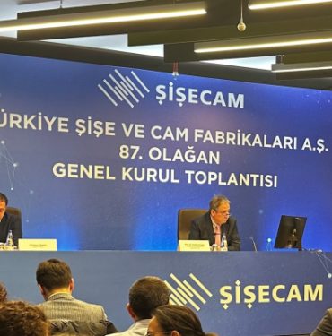 Şişecam 87. Olağan Genel Kurulu’nda hissedarlarıyla buluştu 10 sisecam-87-olagan-genel-kurulunda-hissedarlariyla-bulustu