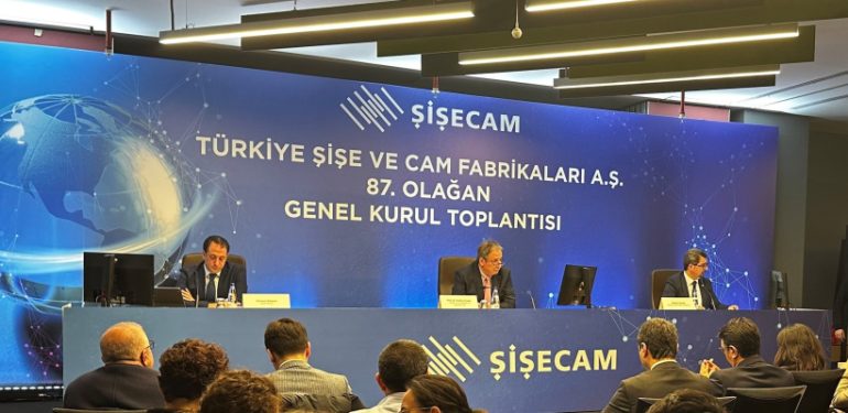 Şişecam 87. Olağan Genel Kurulu’nda hissedarlarıyla buluştu 1 sisecam-87-olagan-genel-kurulunda-hissedarlariyla-bulustu