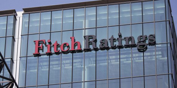 Fitch Ratings, İngiltere’ye Borçlanma Konusunda Alarm Veriyor