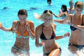 Rus Turistler Tatilde
