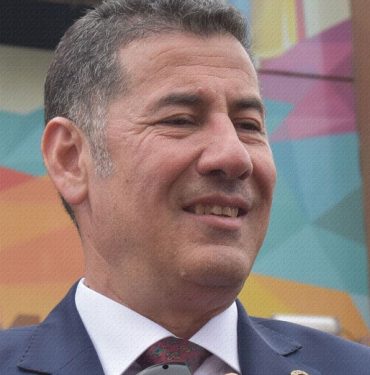 Sinan Oğan